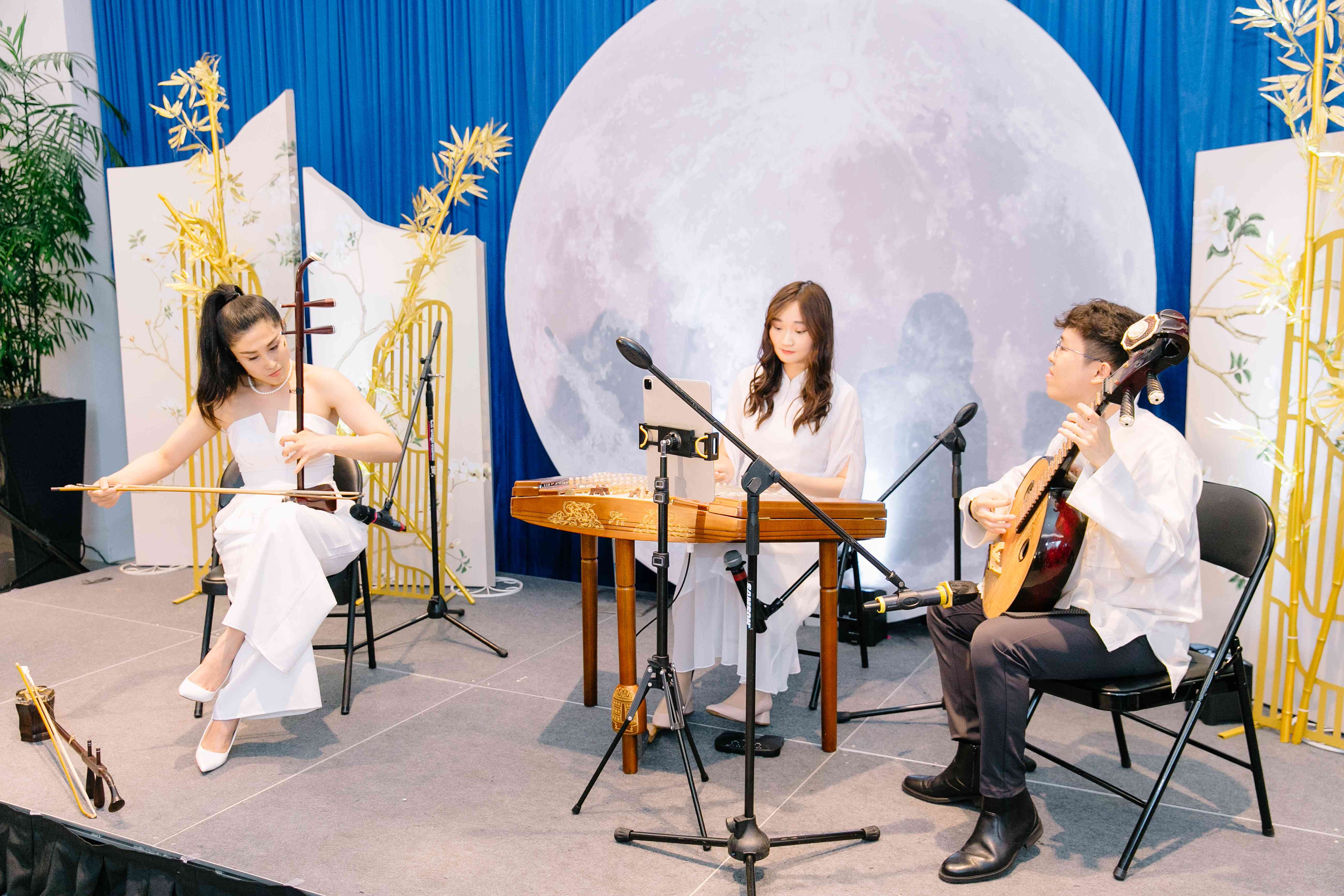 e0691c13de8d85bdf3908f077596f250.jpg e0691c13de8d85bdf3908f077596f250.jpg